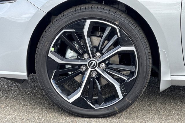 2025 Nissan Altima SR Image 11 of 29