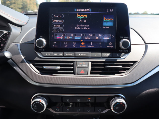 2025 Nissan Altima SR Image 29 of 38