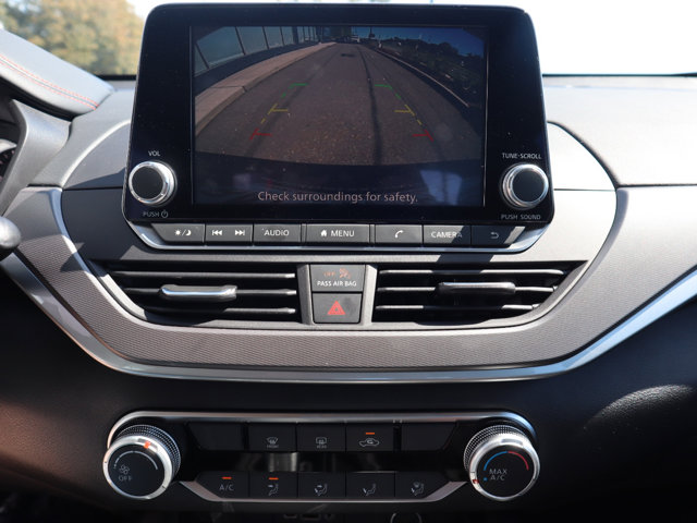 2025 Nissan Altima SR Image 27 of 38