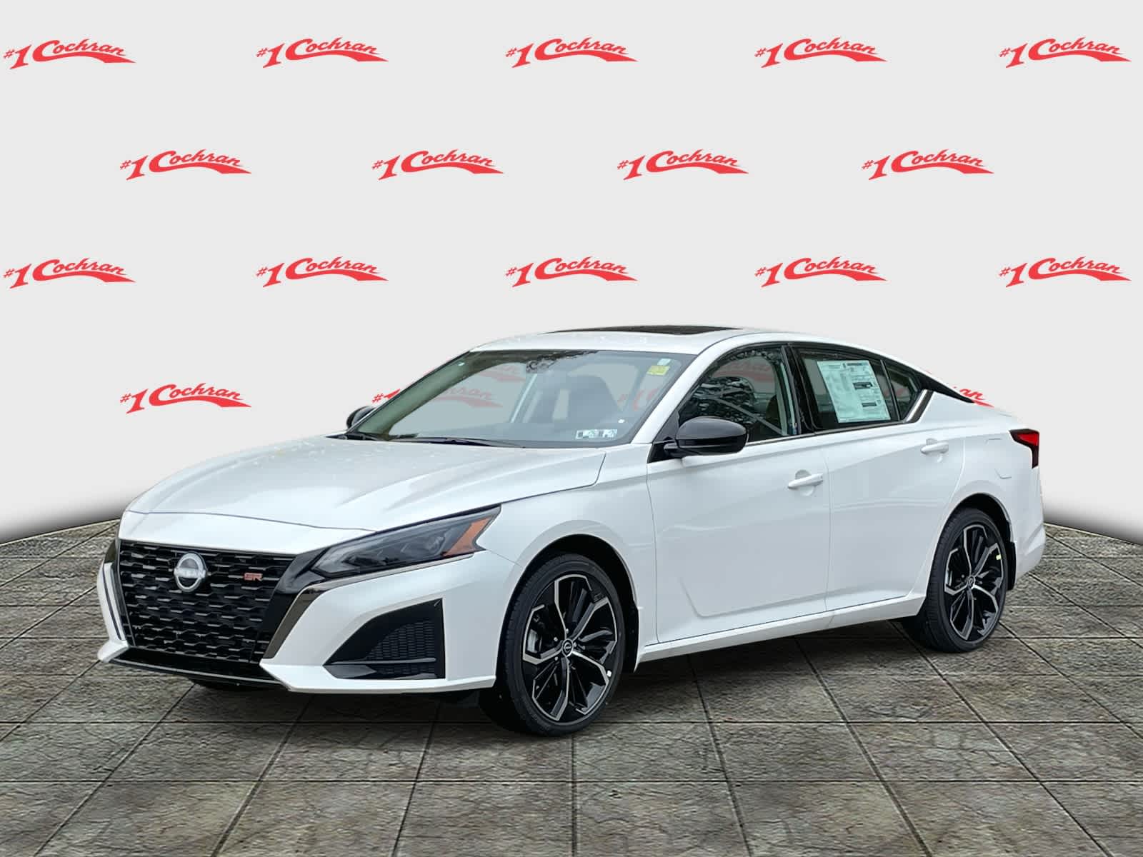 2025 Nissan Altima SR Image 1 of 36