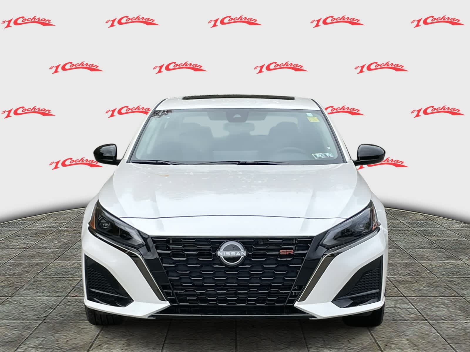 2025 Nissan Altima SR Image 3 of 36