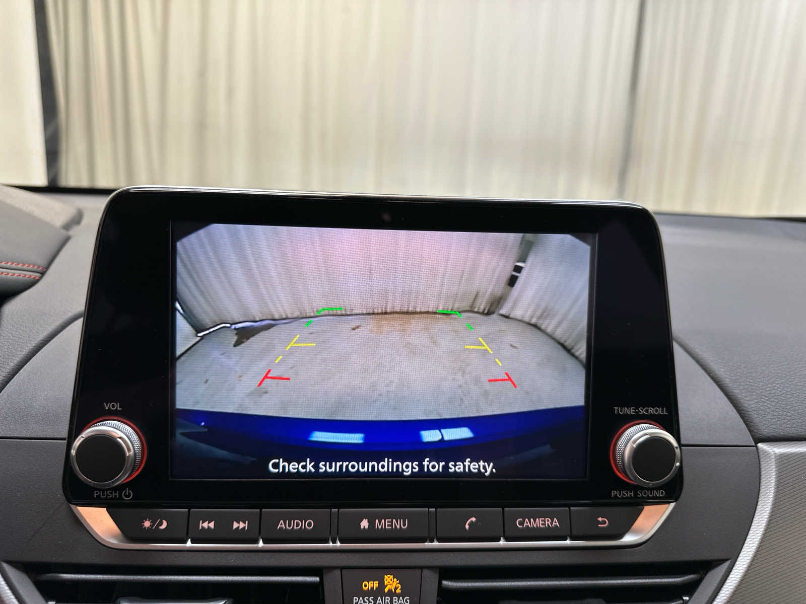 2025 Nissan Altima SR Image 14 of 19