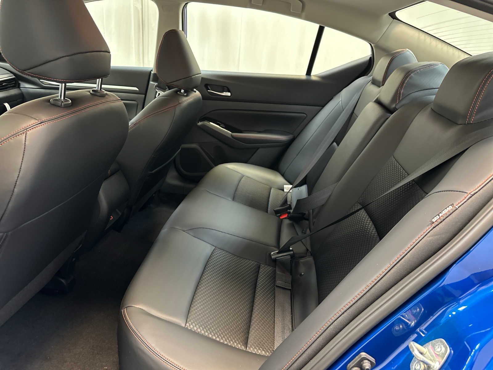 2025 Nissan Altima SR Image 17 of 19