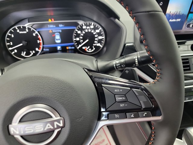 2025 Nissan Altima SR Image 25 of 25