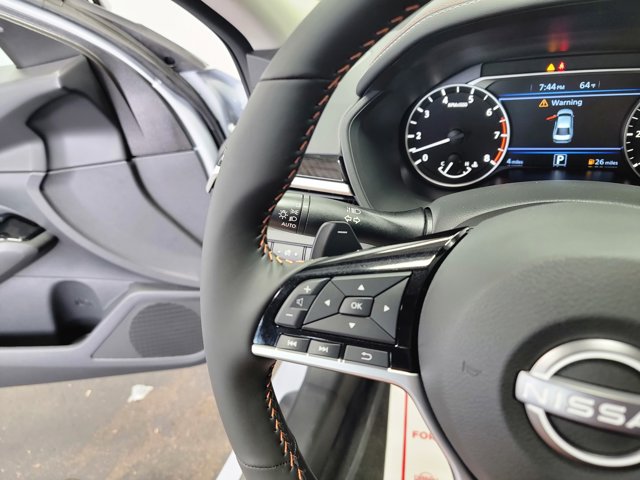 2025 Nissan Altima SR Image 9 of 25