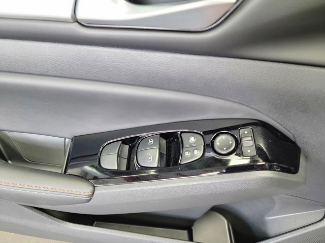 2025 Nissan Altima SR Image 21 of 25