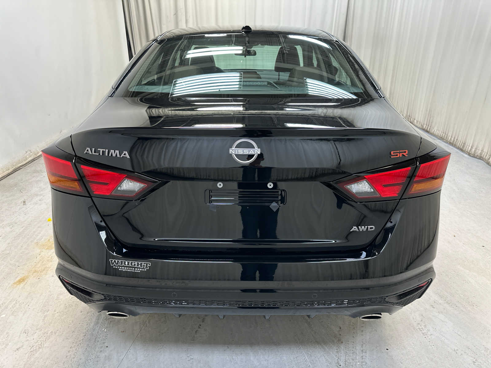 2025 Nissan Altima SR Image 6 of 19