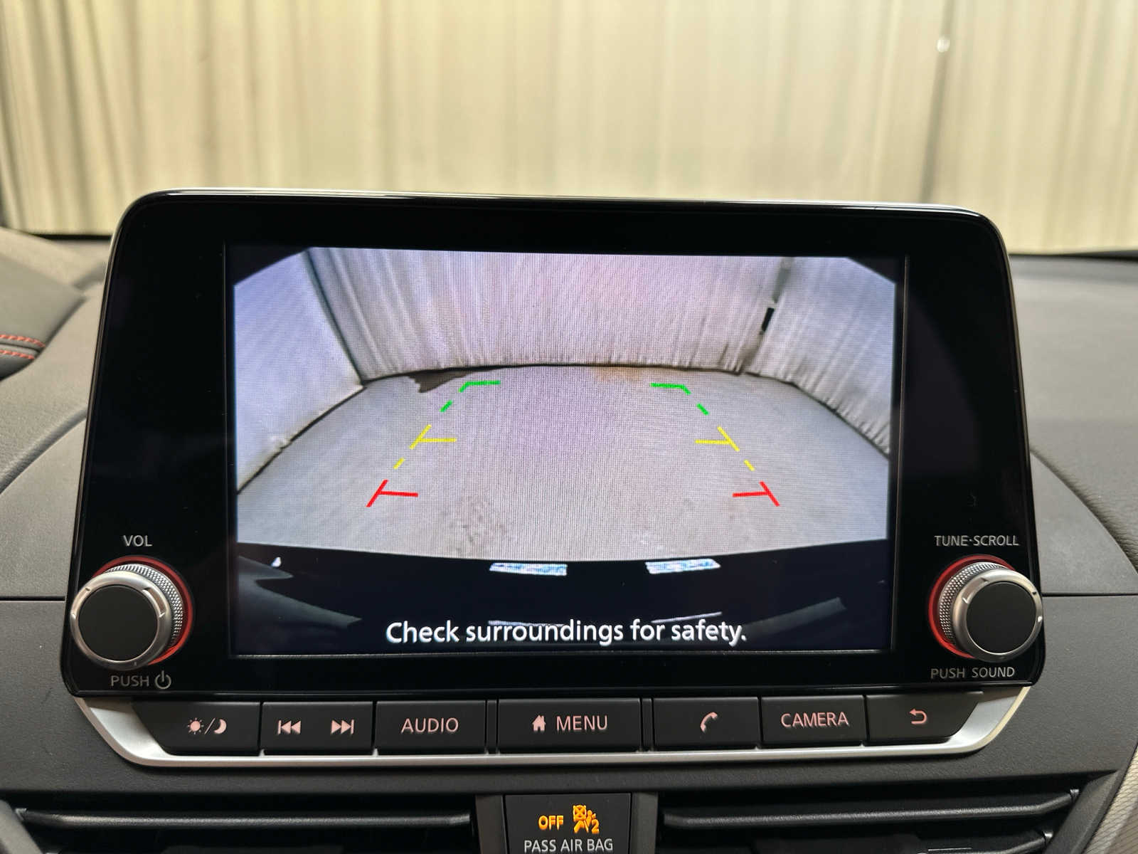 2025 Nissan Altima SR Image 14 of 19