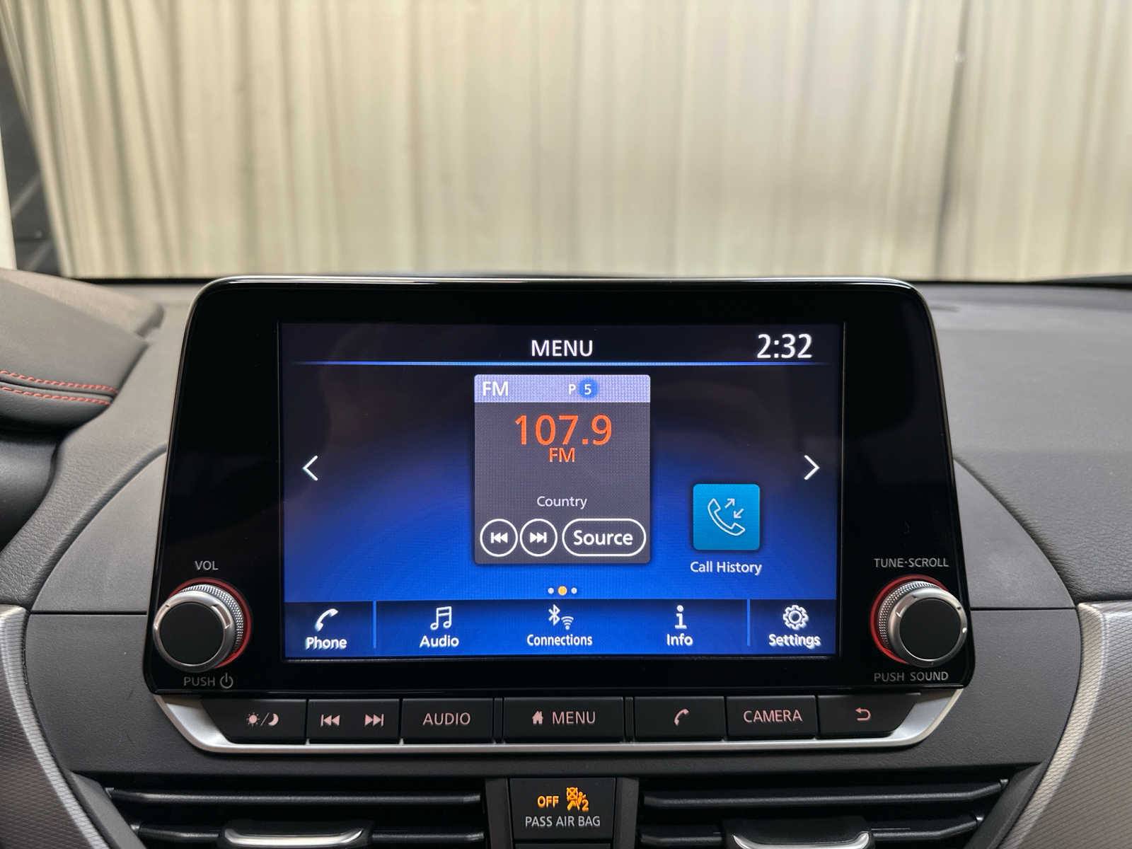 2025 Nissan Altima SR Image 13 of 19