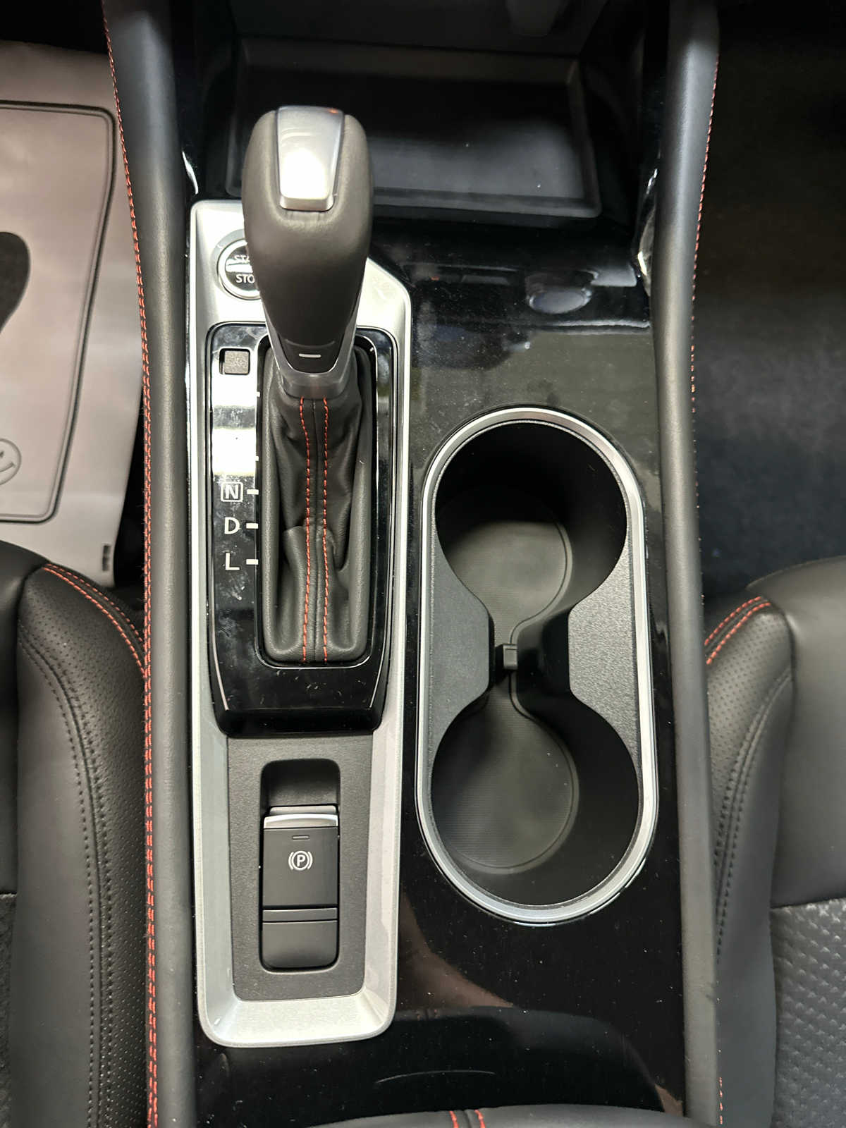 2025 Nissan Altima SR Image 16 of 19