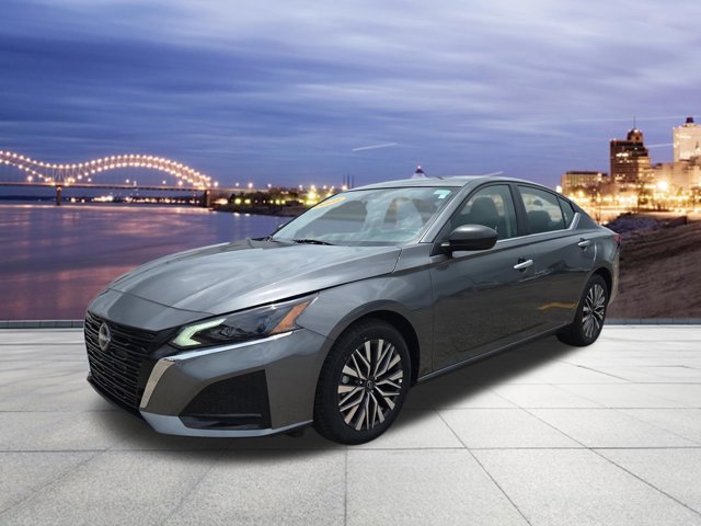 2025 Nissan Altima SV Image 1 of 16