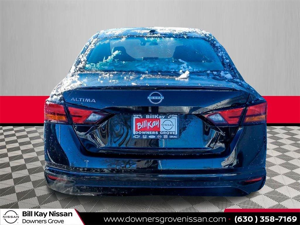 Vehicle image 6 of 18