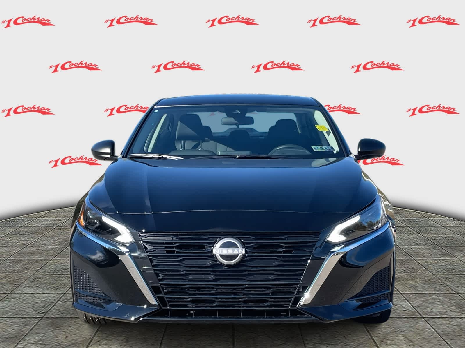 2025 Nissan Altima SV Image 3 of 32