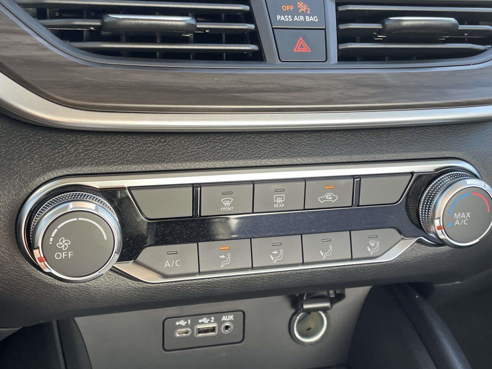 2025 Nissan Altima SV Image 27 of 32