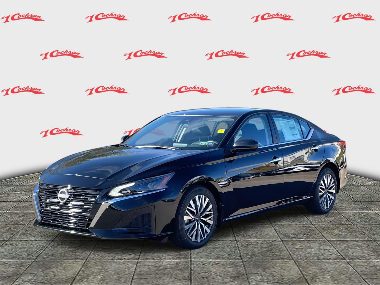 2025 Nissan Altima SV Image 1 of 32