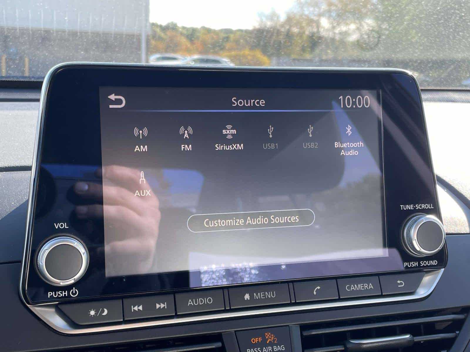 2025 Nissan Altima SV Image 17 of 32