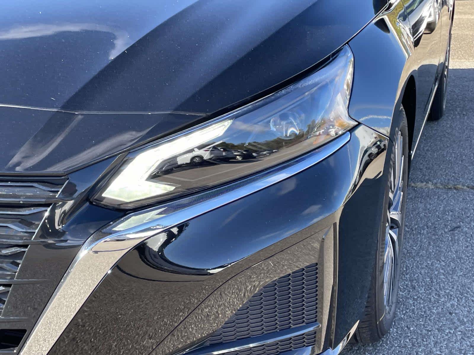 2025 Nissan Altima SV Image 29 of 32