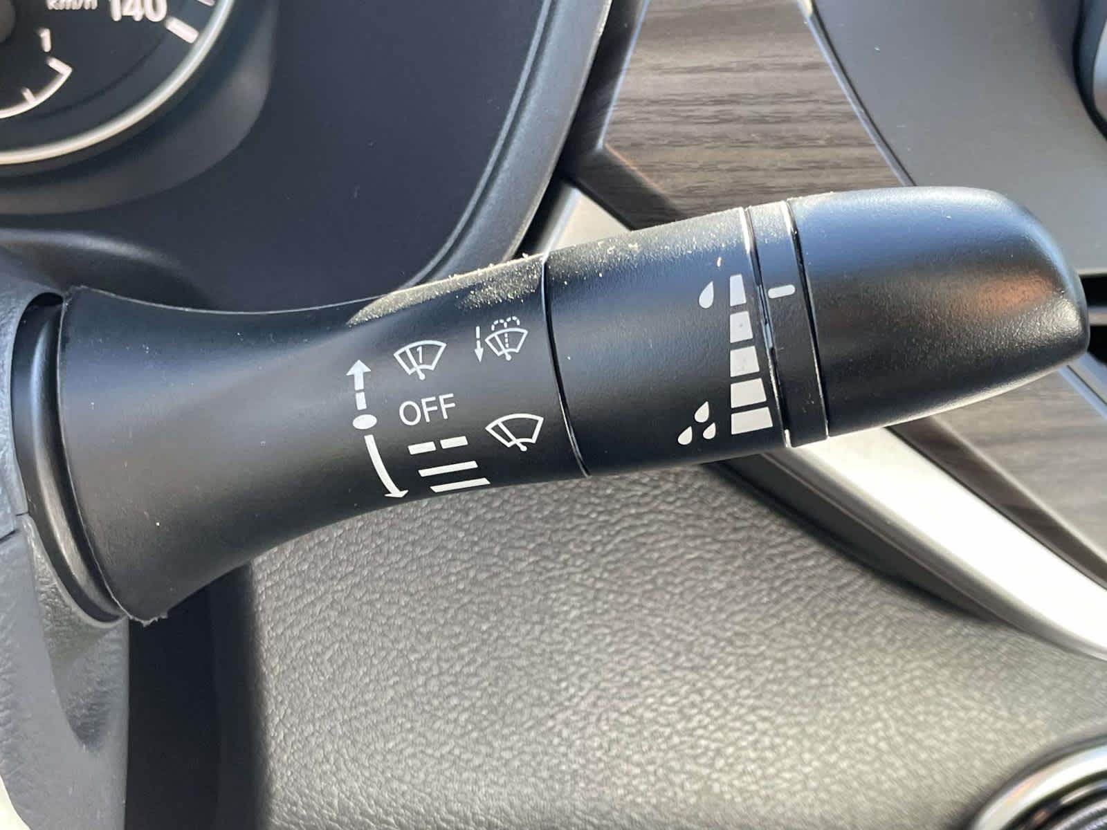 2025 Nissan Altima SV Image 23 of 32