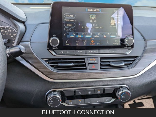 2025 Nissan Altima SV Image 17 of 20