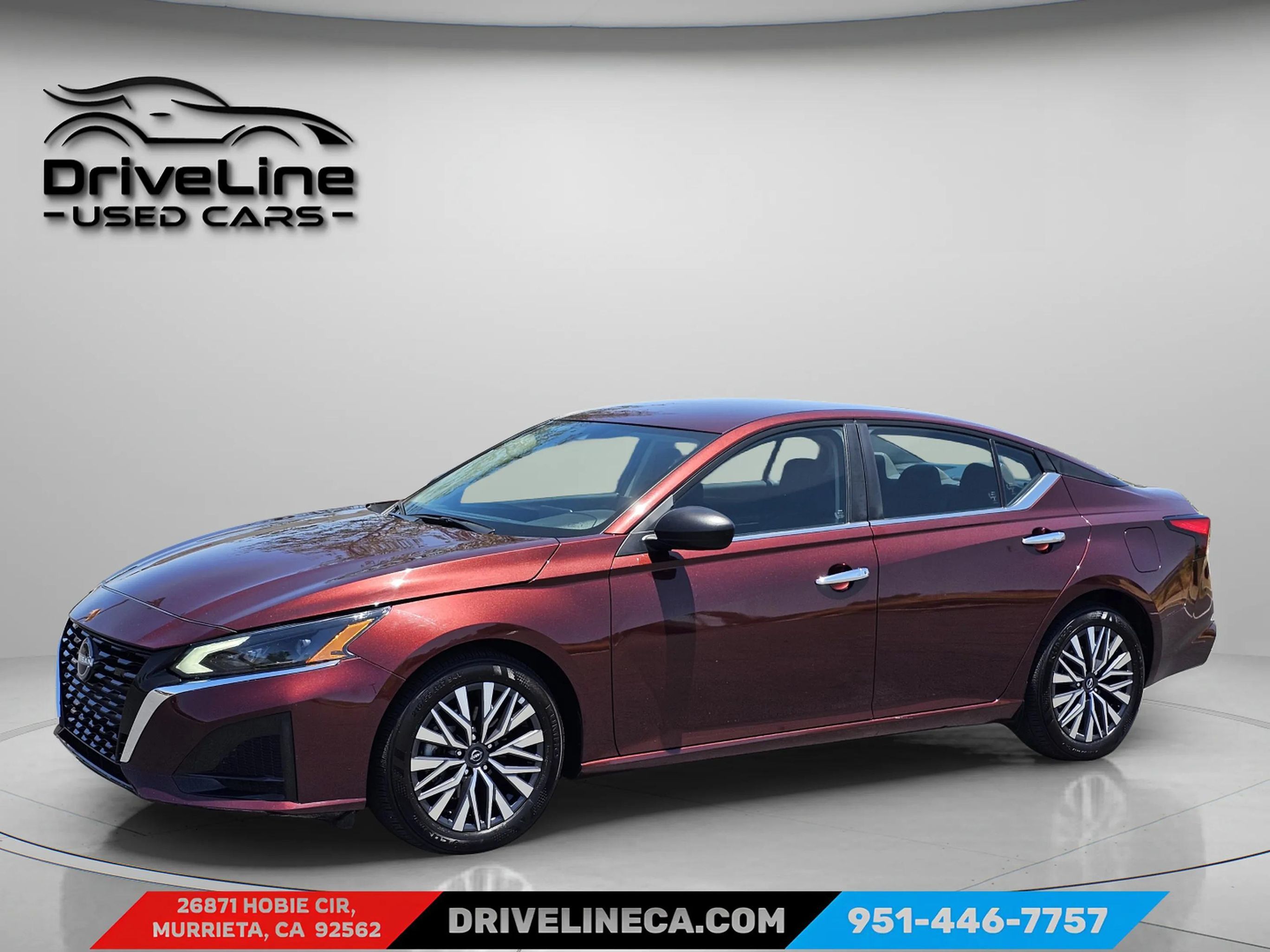 2025 Nissan Altima SV Image 3 of 31