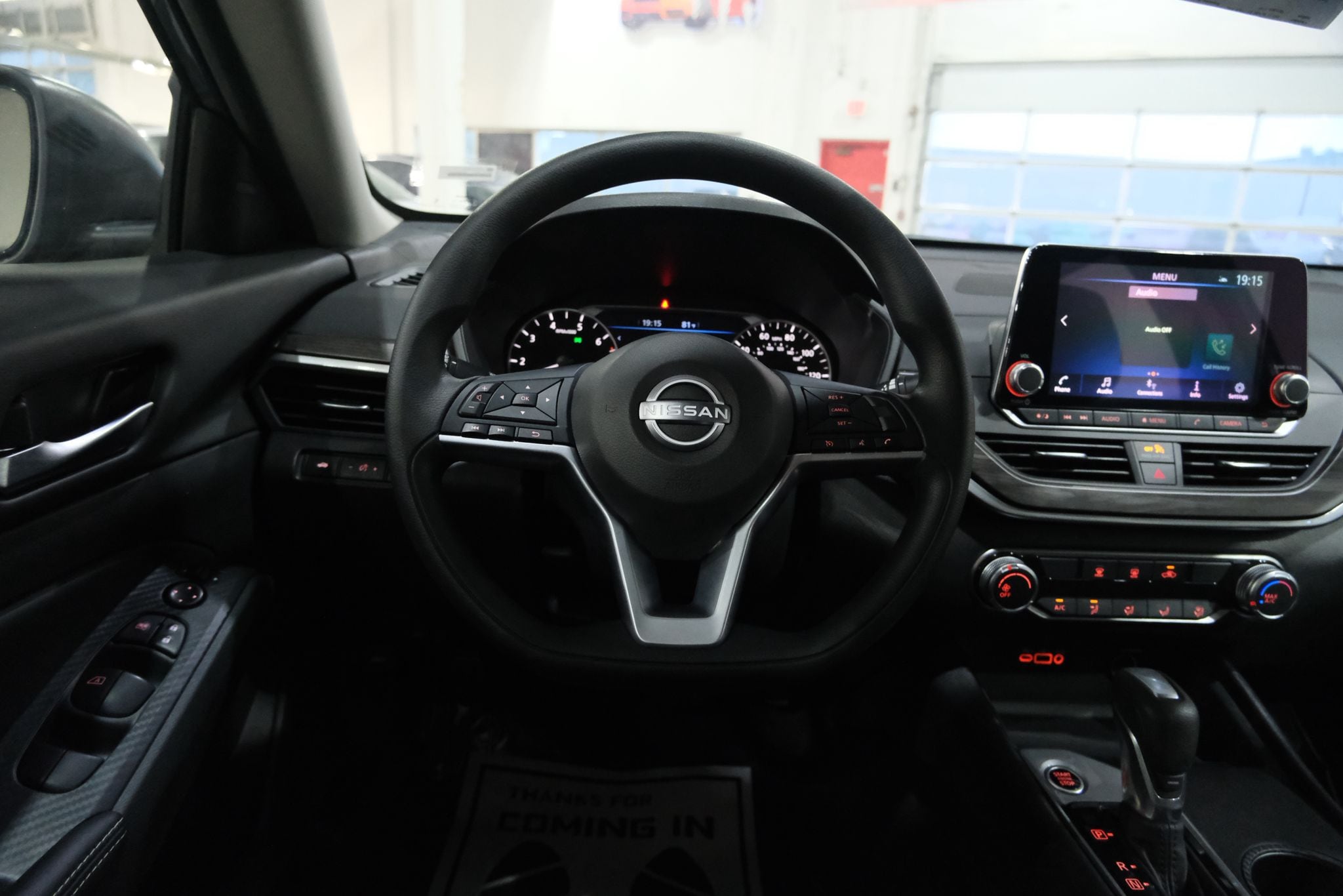 2025 Nissan Altima SV Image 23 of 38