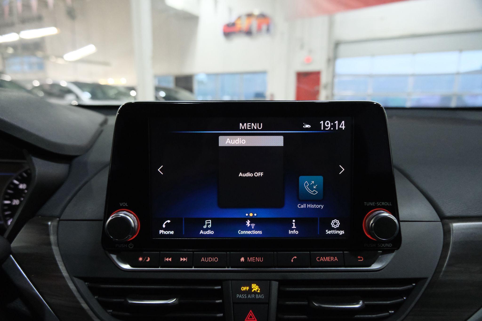 2025 Nissan Altima SV Image 26 of 38