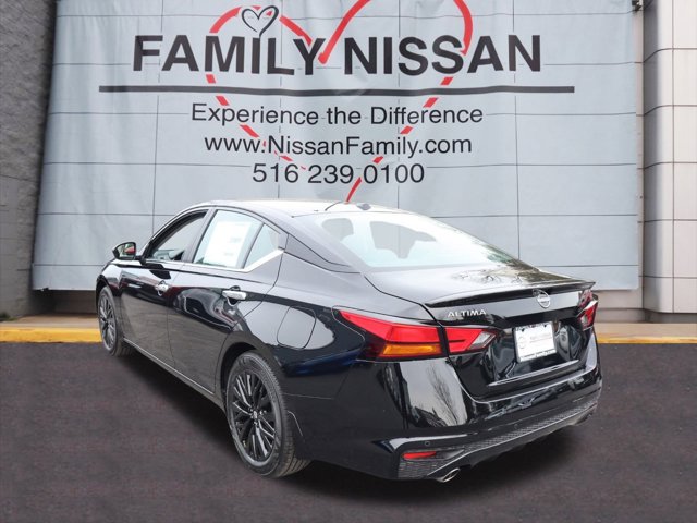 2025 Nissan Altima SV Image 7 of 29