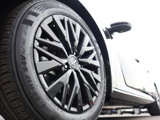 2025 Nissan Altima SV Image 10 of 29