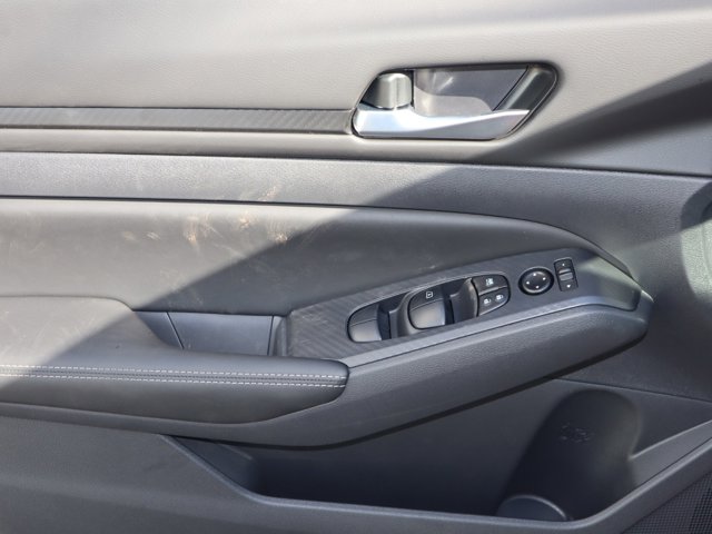 2025 Nissan Altima SV Image 23 of 29