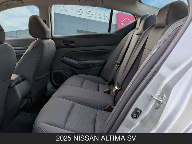 2025 Nissan Altima SV Image 11 of 20