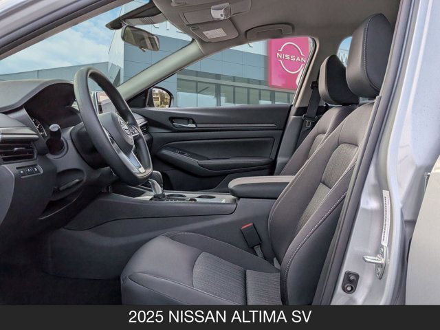 2025 Nissan Altima SV Image 12 of 20