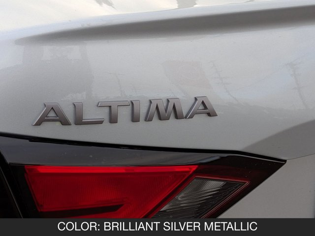 2025 Nissan Altima SV Image 18 of 20