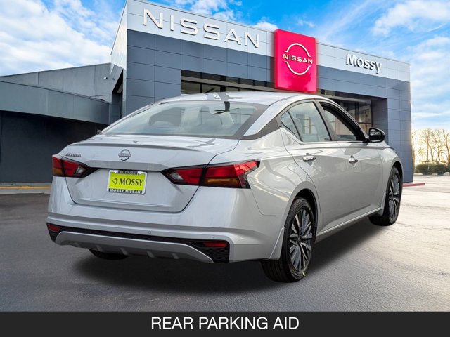 2025 Nissan Altima SV Image 5 of 20