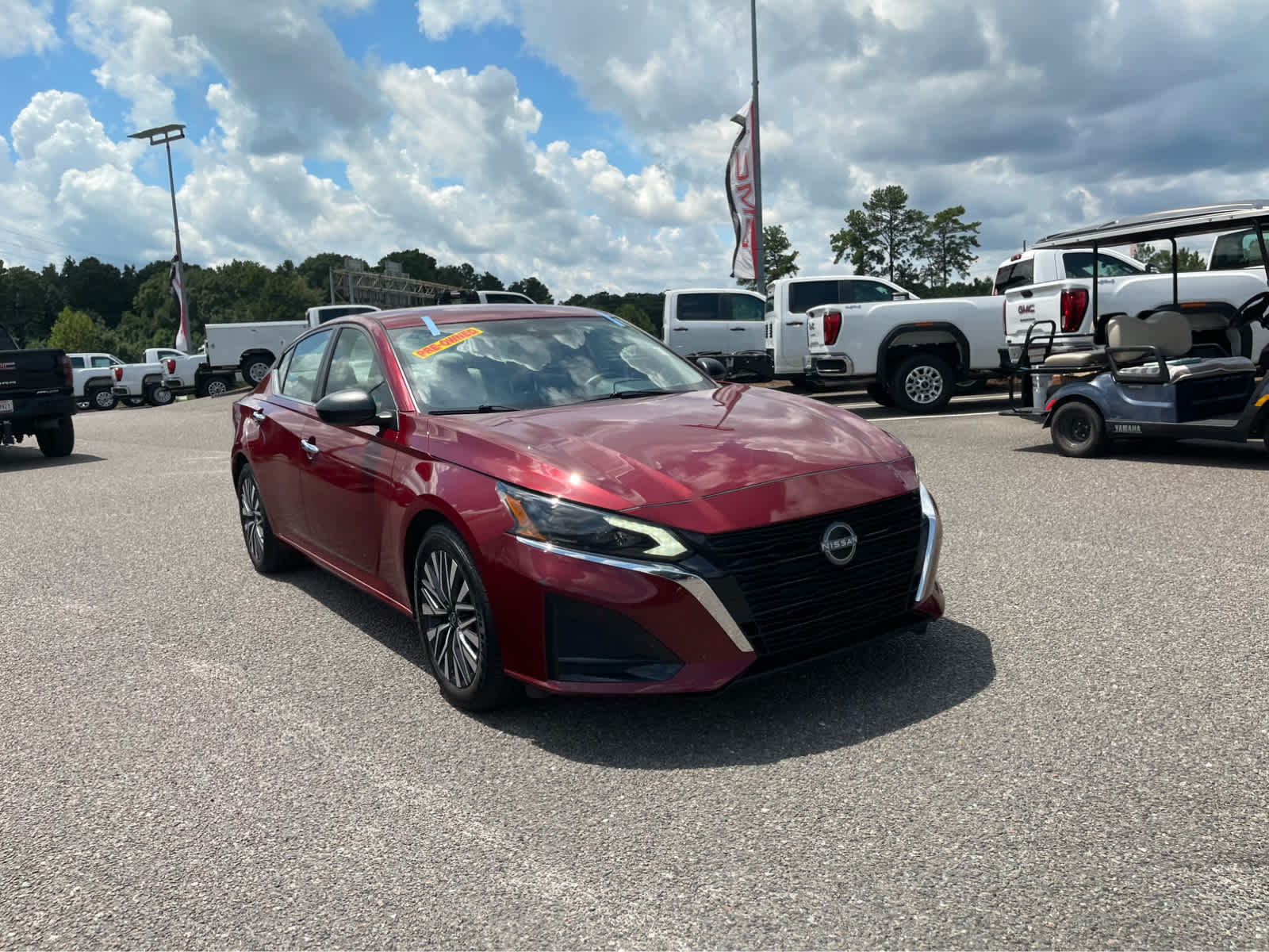 2025 Nissan Altima SV Image 3 of 28