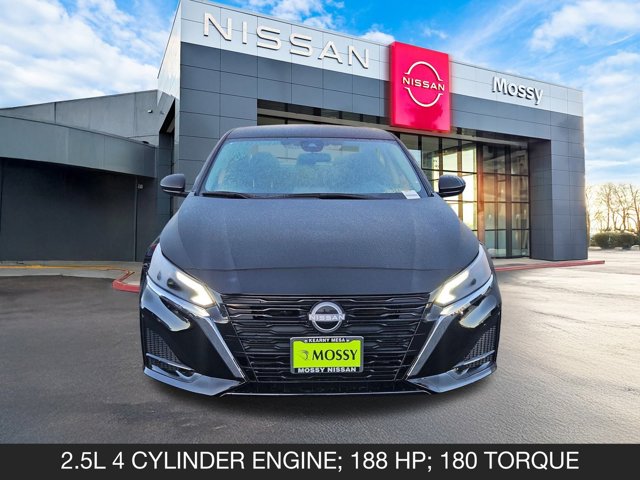 2025 Nissan Altima SV Image 15 of 17