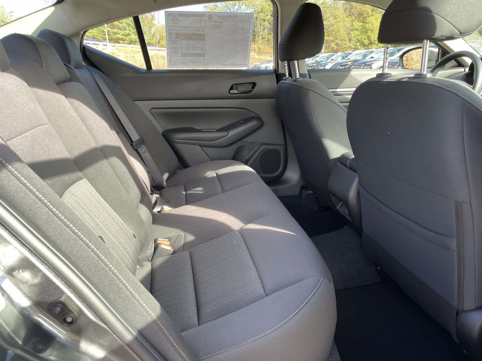 2025 Nissan Altima SV Image 12 of 31