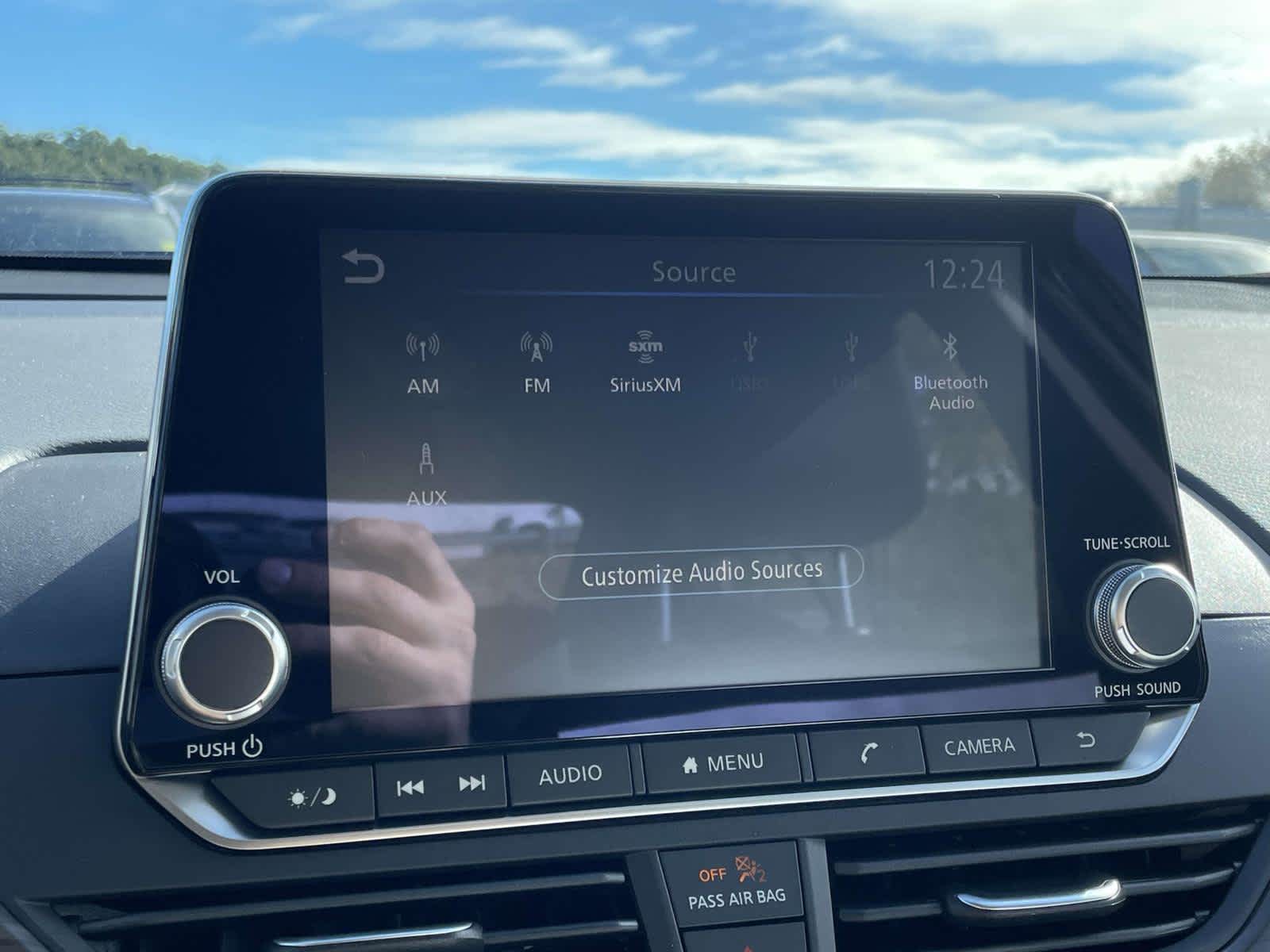 2025 Nissan Altima SV Image 18 of 31