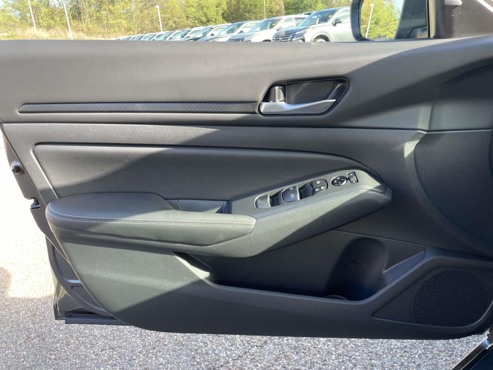 2025 Nissan Altima SV Image 21 of 31