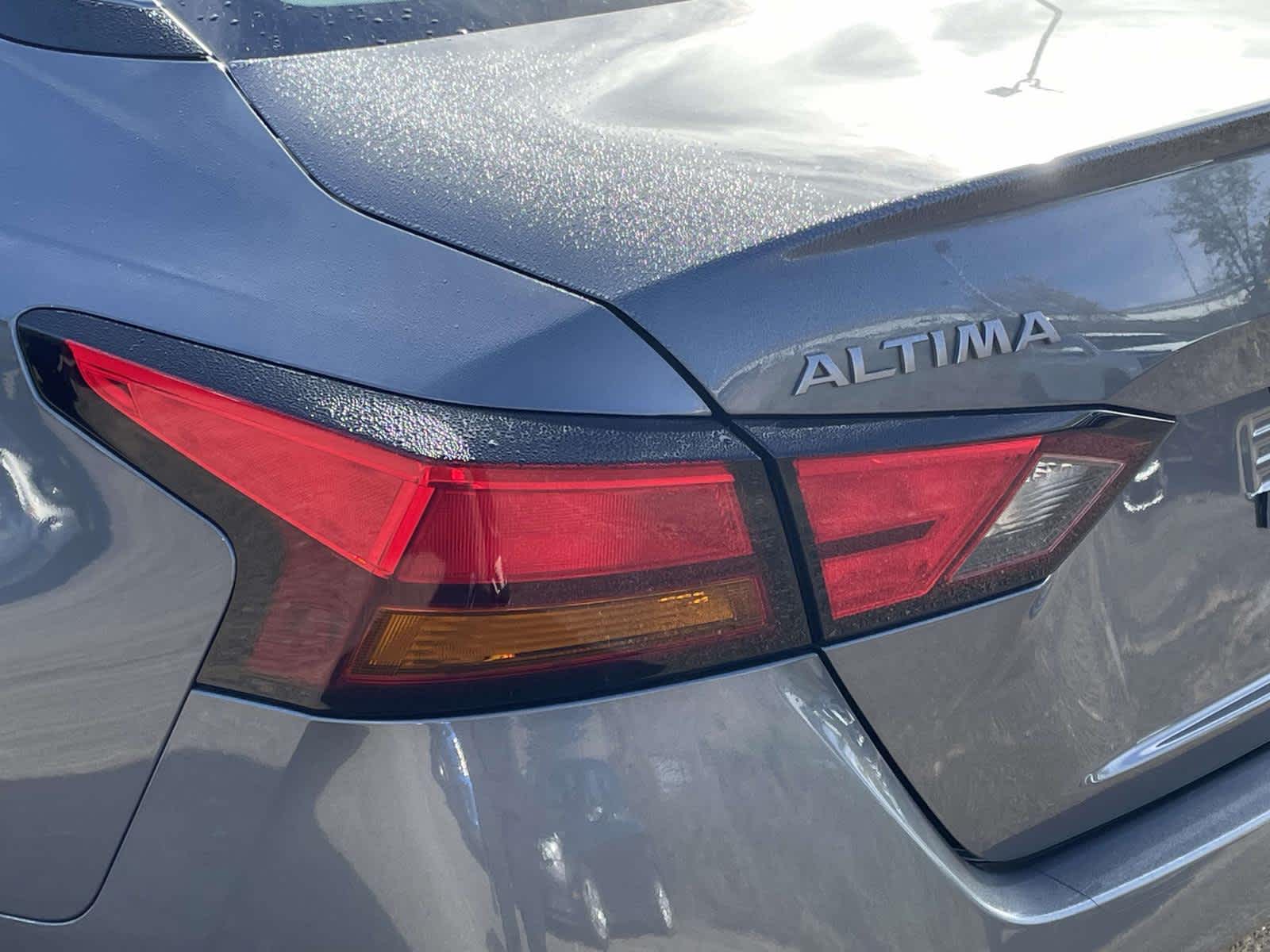 2025 Nissan Altima SV Image 24 of 31