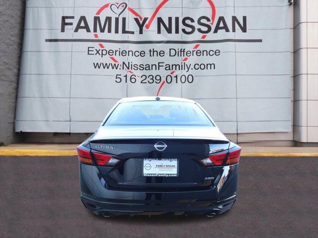 2025 Nissan Altima SV Image 5 of 28