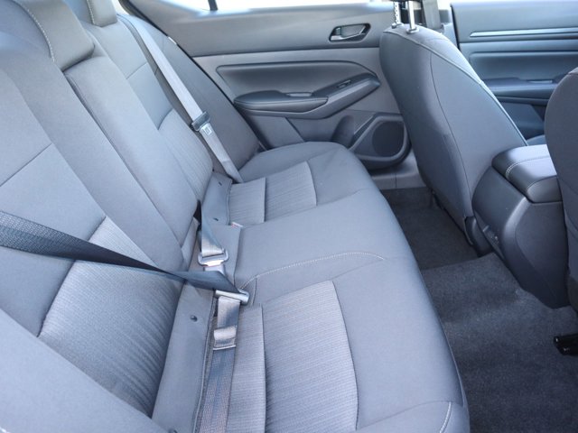 2025 Nissan Altima SV Image 9 of 28