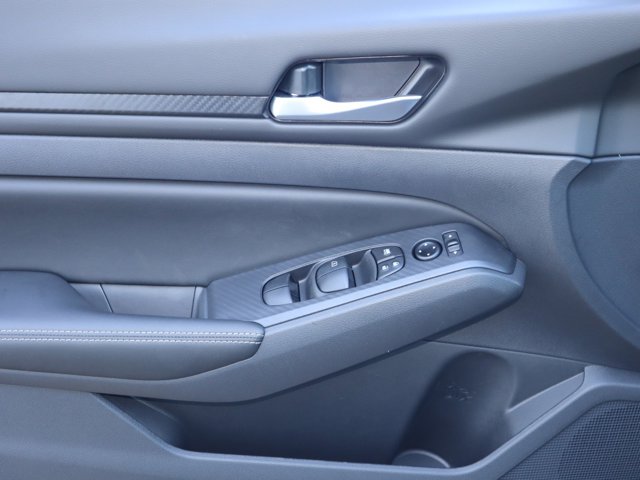 2025 Nissan Altima SV Image 20 of 28