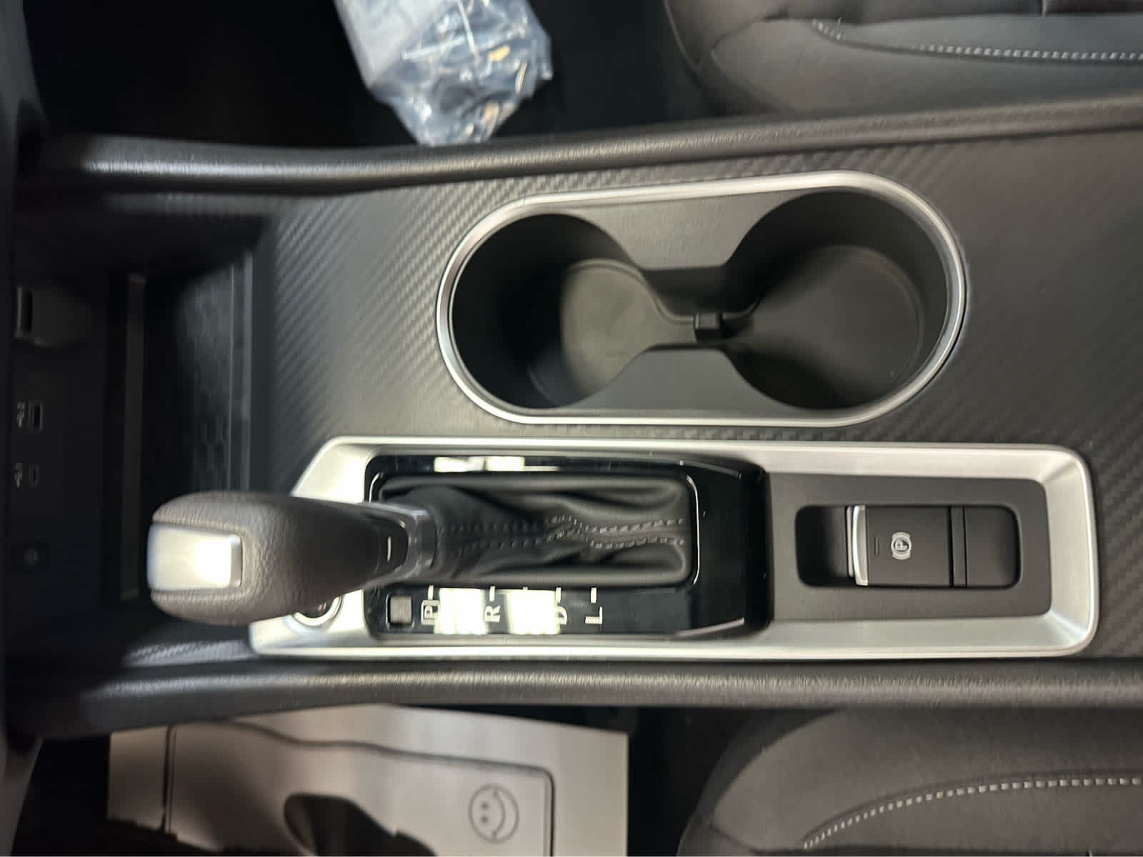 2025 Nissan Altima SV Image 16 of 20