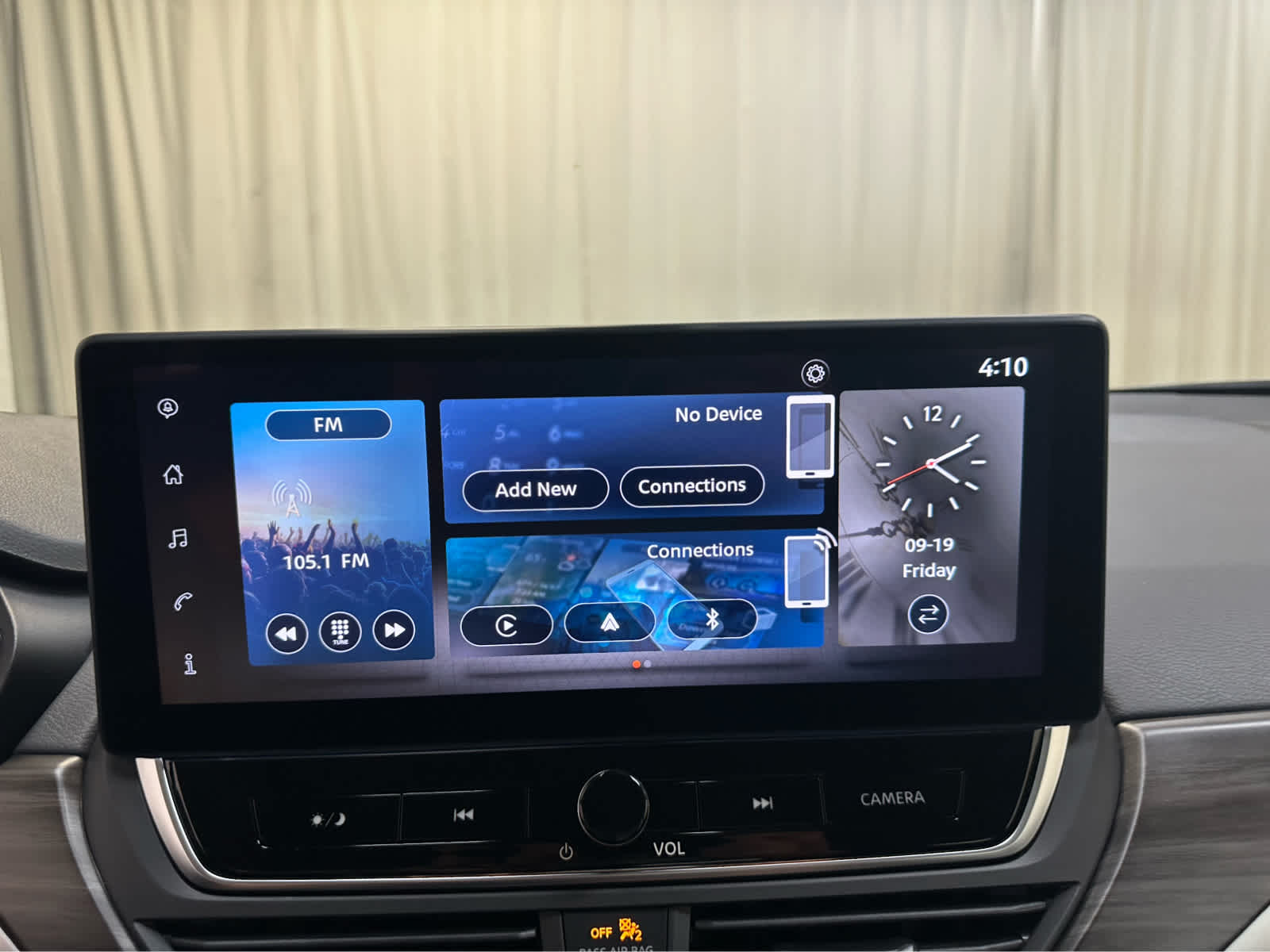 2025 Nissan Altima SV Image 14 of 20