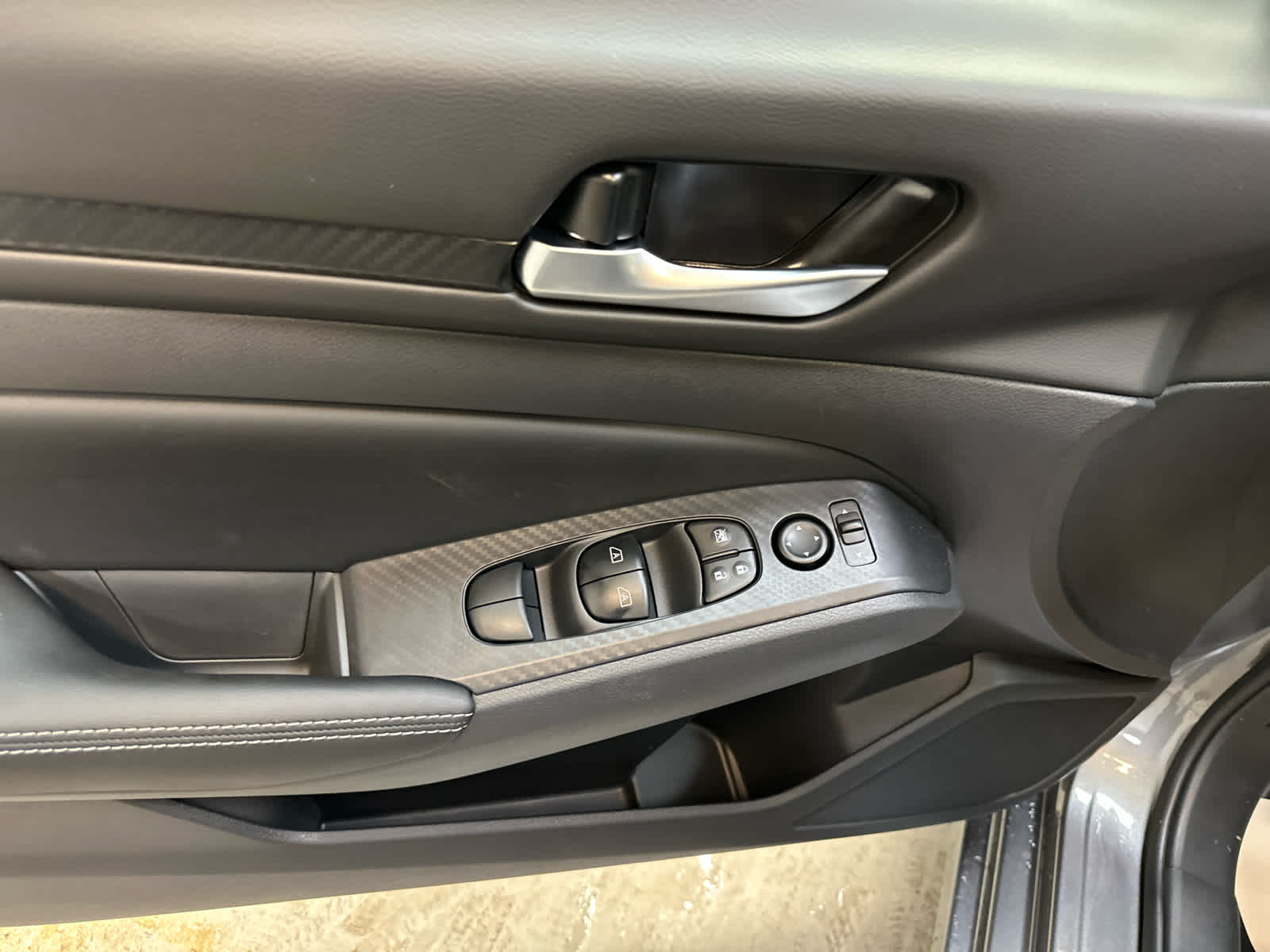 2025 Nissan Altima SV Image 19 of 20