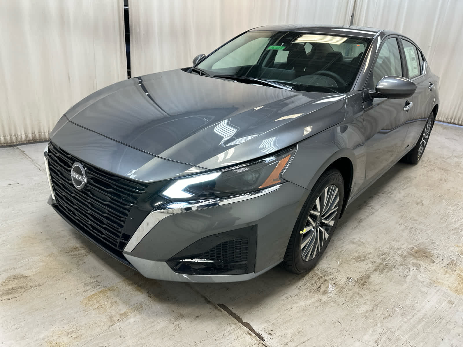 2025 Nissan Altima SV Image 1 of 20