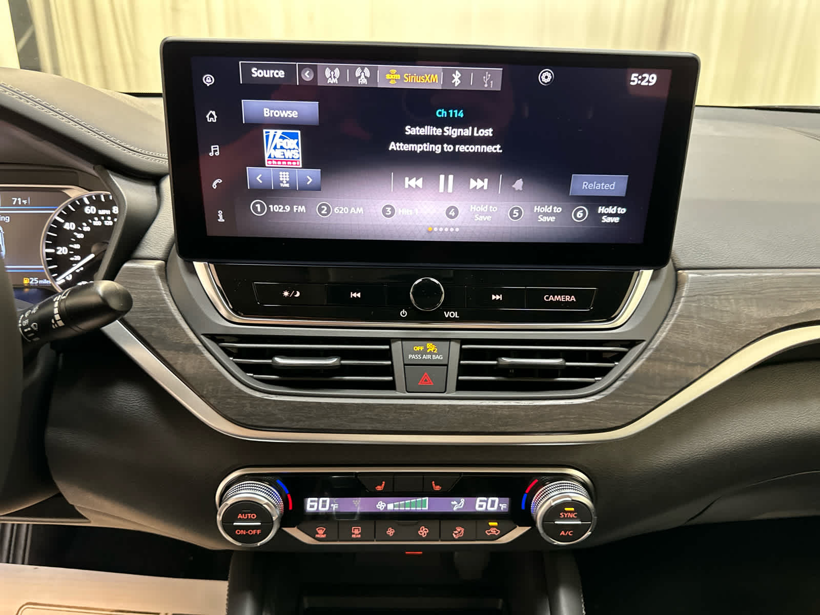 2025 Nissan Altima SV Image 16 of 20