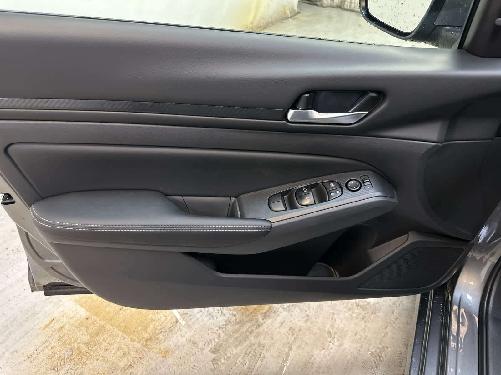 2025 Nissan Altima SV Image 18 of 20