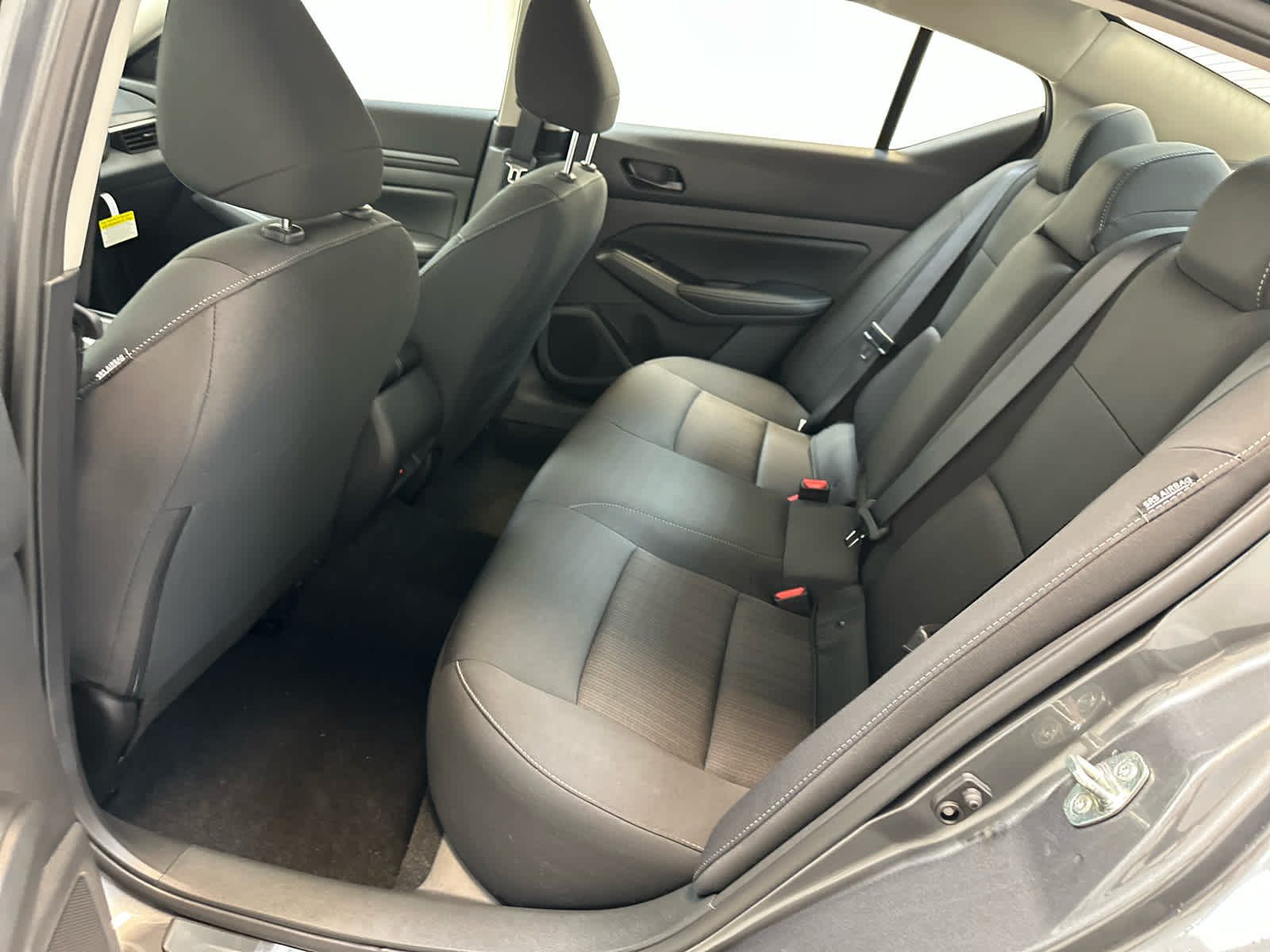 2025 Nissan Altima SV Image 9 of 20