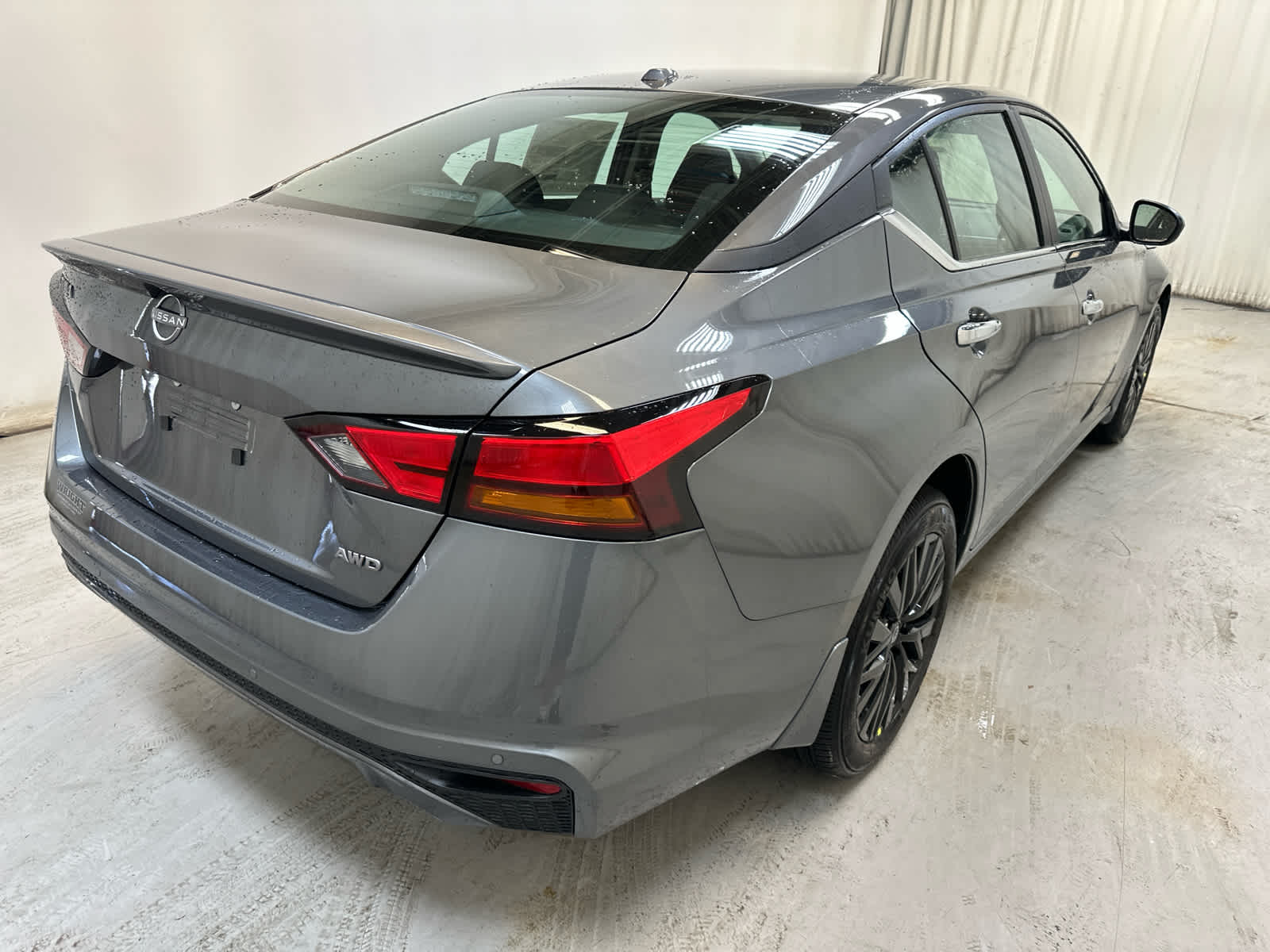 2025 Nissan Altima SV Image 5 of 20